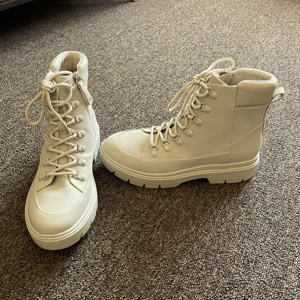 Dr. Scholls boots